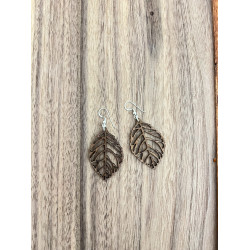 Ohrringe aus Nussbaumholz